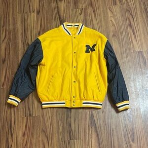 Michigan University Bomber Jacket READ DESCRITPION